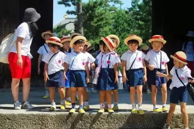 日韓孩子在艾灸，中國孩子跑醫(yī)院，不艾灸VS艾灸差距超乎想象